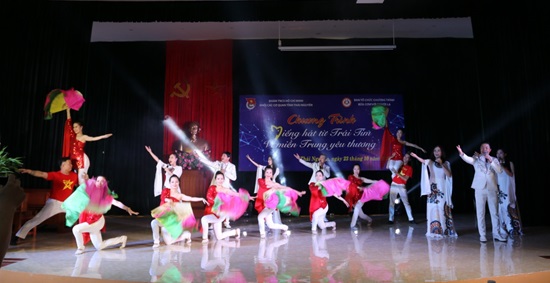 Sở Khoa học và Công nghệ tham gia Chương trình “Tiếng hát từ Trái tim, vì miền Trung yêu thương” -0