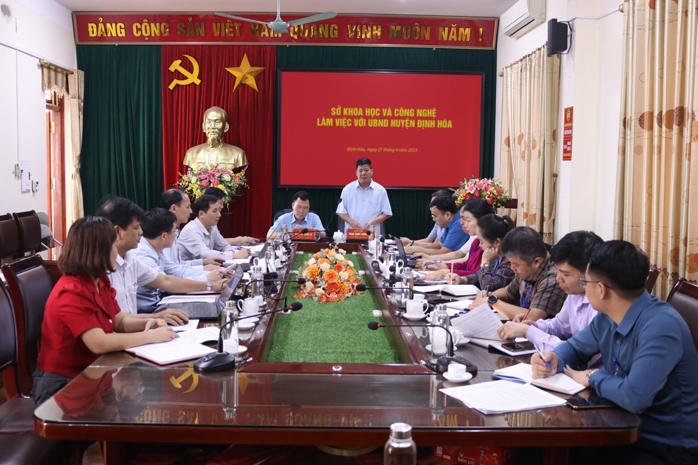 Sở KH&CN làm việc với huyện Định Hóa