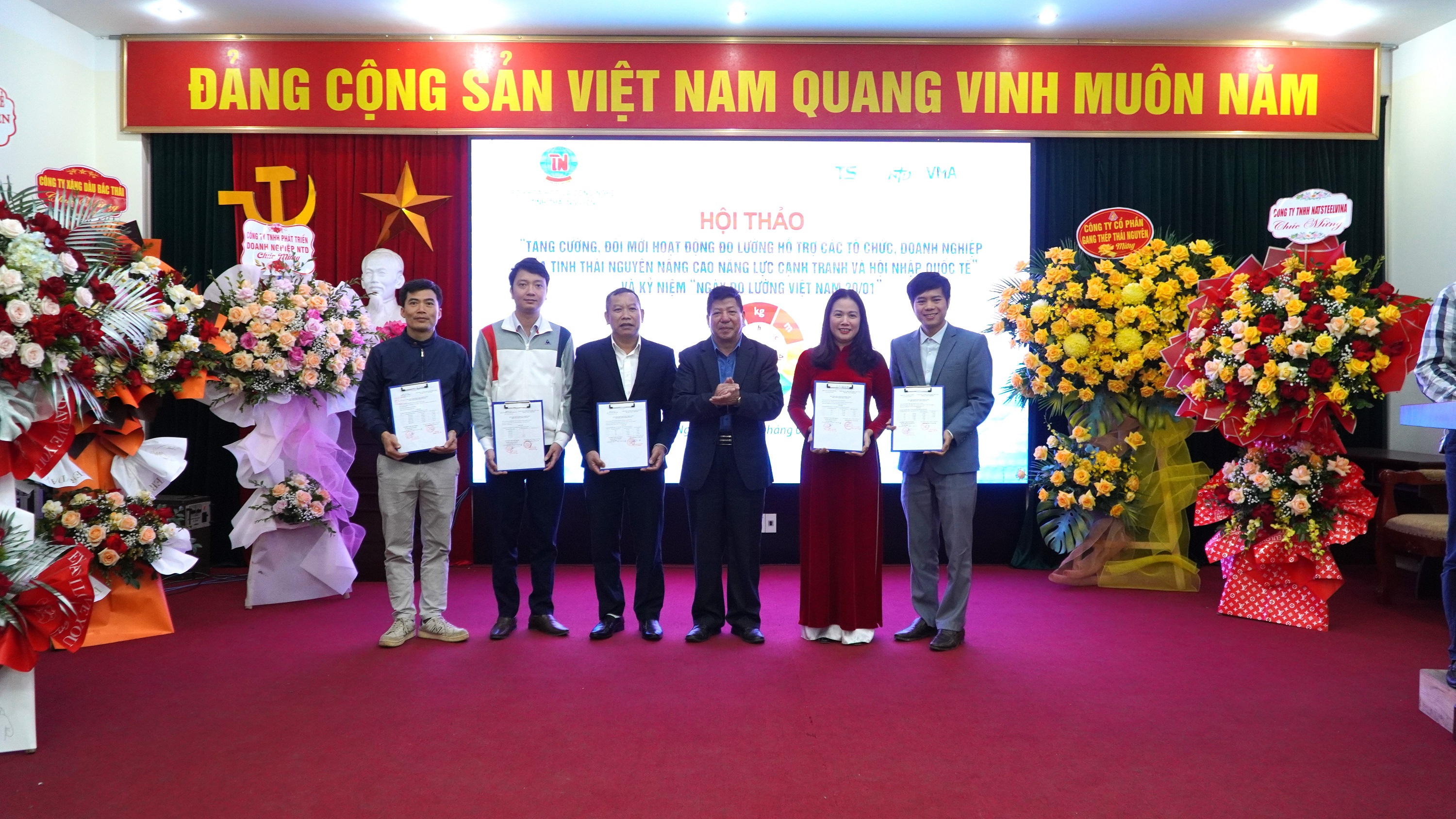 Hội thảo “Tăng cường, đổi mới hoạt động đo lường hỗ trợ các tổ chức, doanh nghiệp của tỉnh Thái Nguyên nâng cao năng lực cạnh tranh và hội nhập quốc tế” và kỷ niệm Ngày Đo lường Việt Nam 20/01 -0