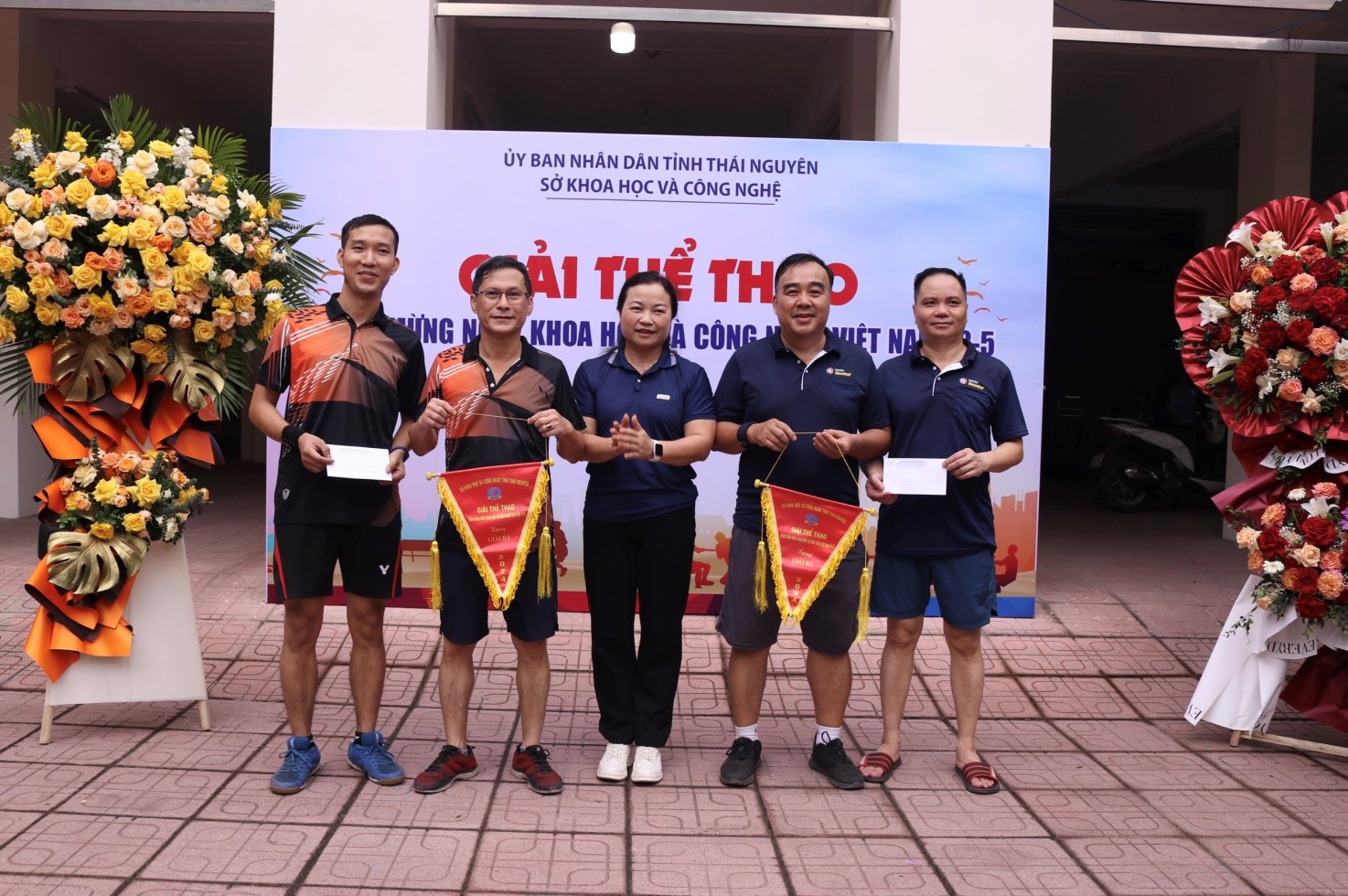 Giải thể thao chào mừng Ngày Khoa học và Công nghệ Việt Nam 18-5 -4