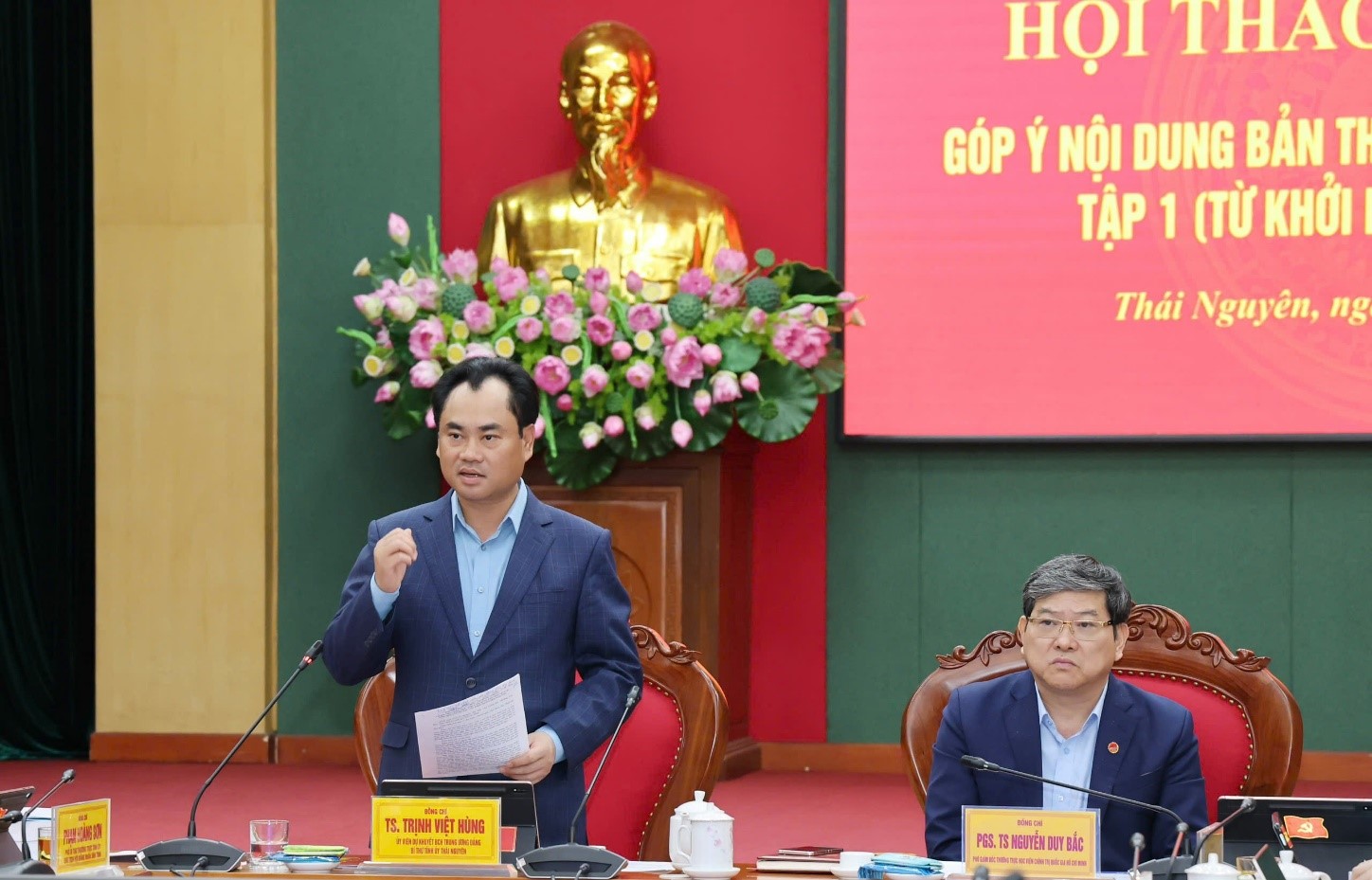 Hội thảo góp ý nội dung bản thảo Lịch sử tỉnh Thái Nguyên tập 1 -0