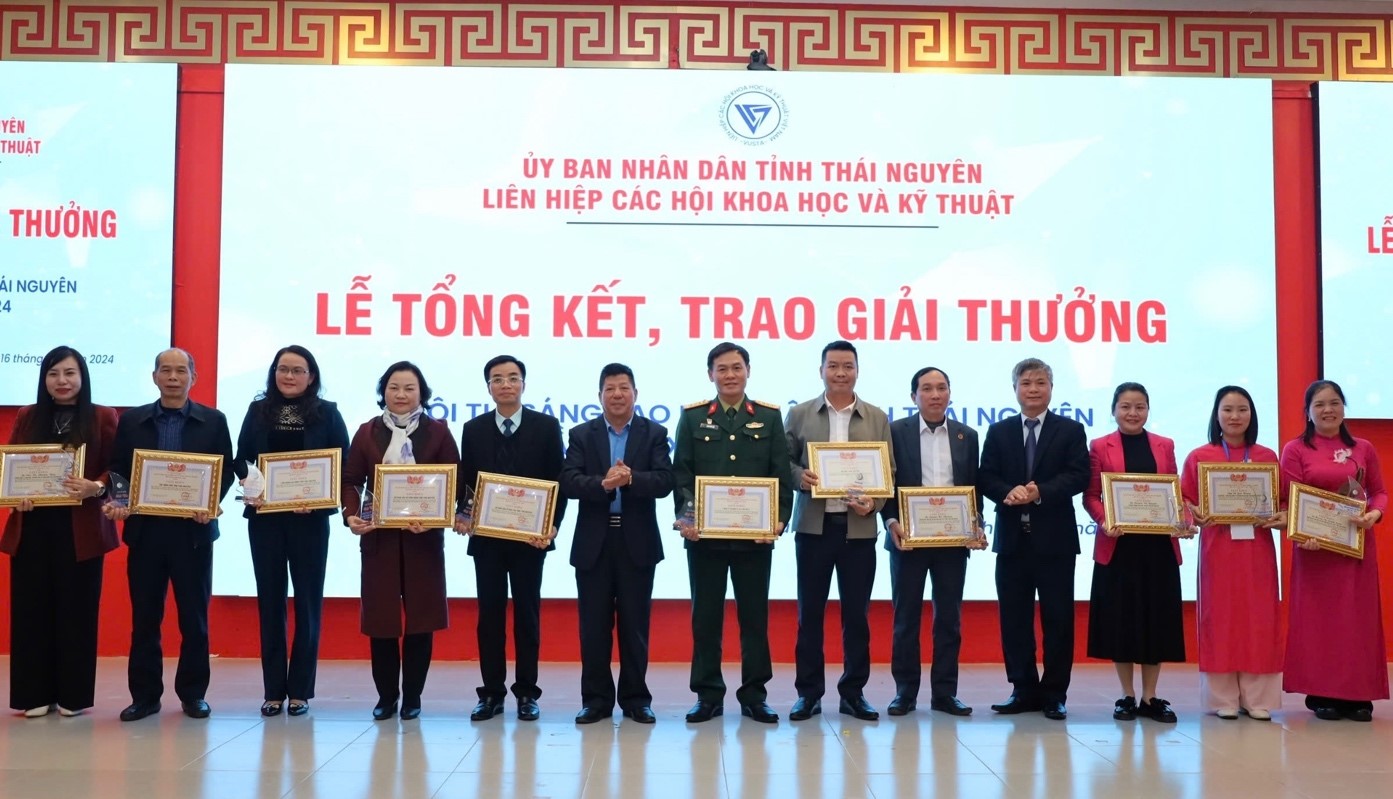 Trao giải Hội thi sáng tạo kỹ thuật tỉnh Thái Nguyên lần thứ XII -0